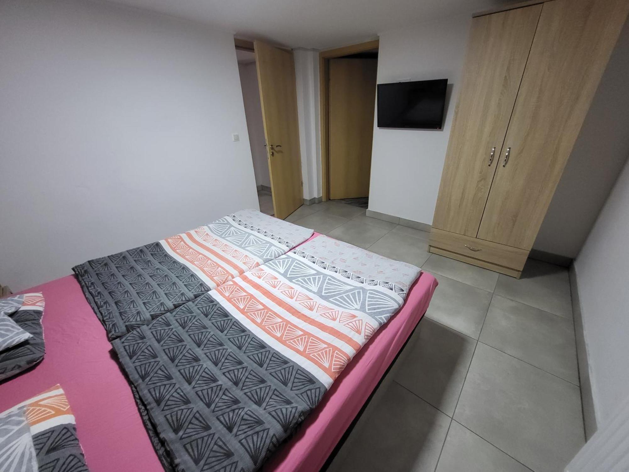 Anita Apartman شوبرون المظهر الخارجي الصورة
